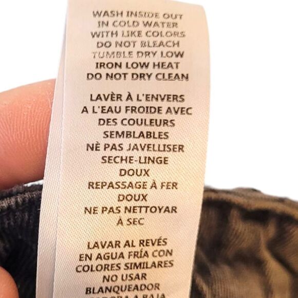 Good American Charcoal Wash Distressed Edge Tapered Leg Jeans Size 16 - Picture 7 of 8